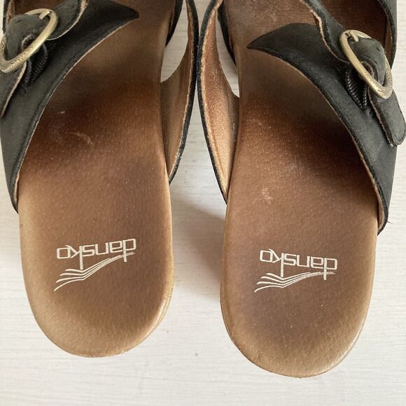 Dansko Black Leather Slide Slip On Sandals Heels Studs Size 41 Buckle Platform - Picture 9 of 11